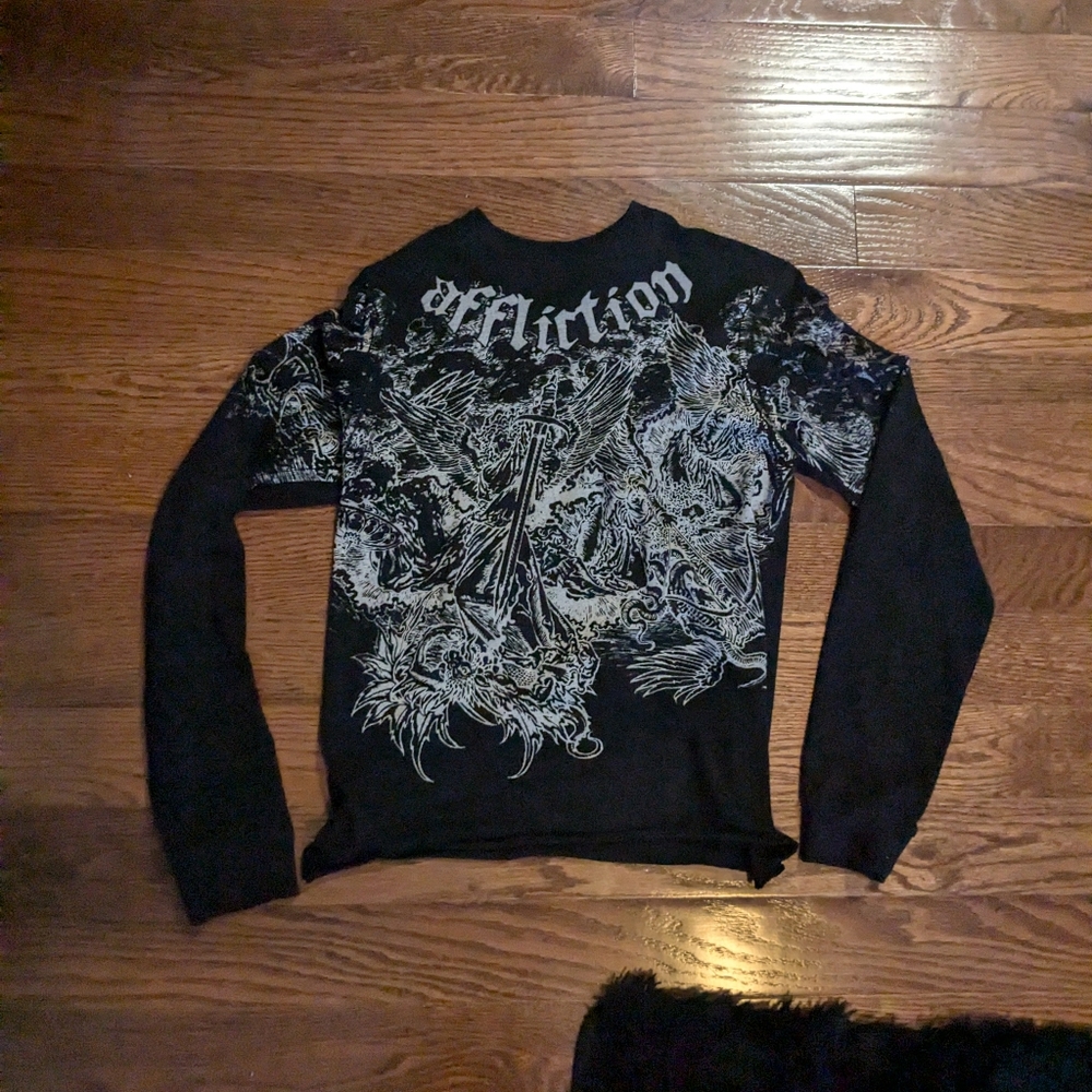 Black affliction shirt size:Small